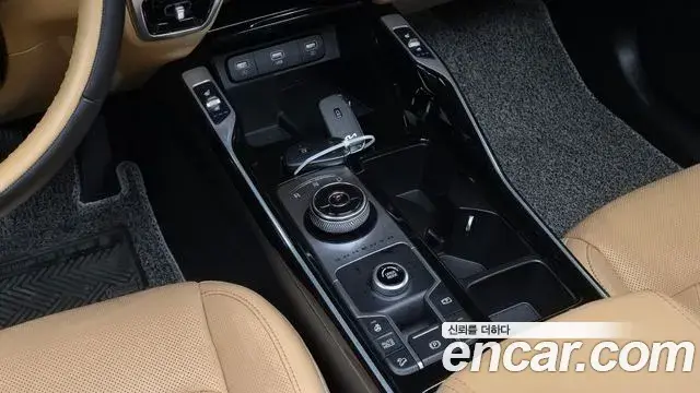 Kia Sorento 2021 — Фото 8/20