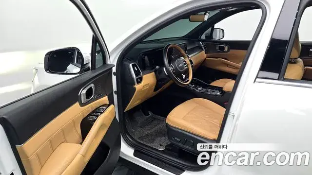 Kia Sorento 2021 — Фото 11/20