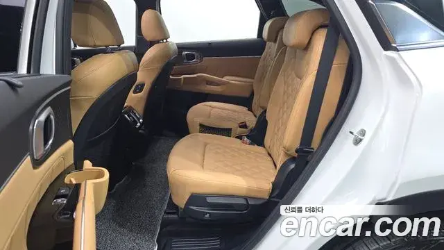 Kia Sorento 2021 — Фото 12/20