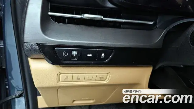 Kia Carnival 2021 — Photo 6/20