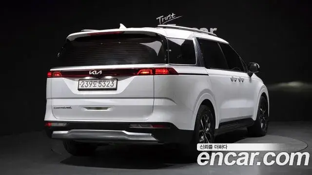 Kia Carnival 2020 — Фото 1/20