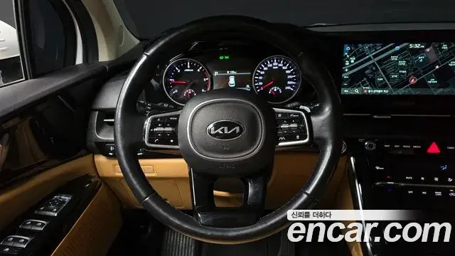 Kia Carnival 2020 — Фото 13/20