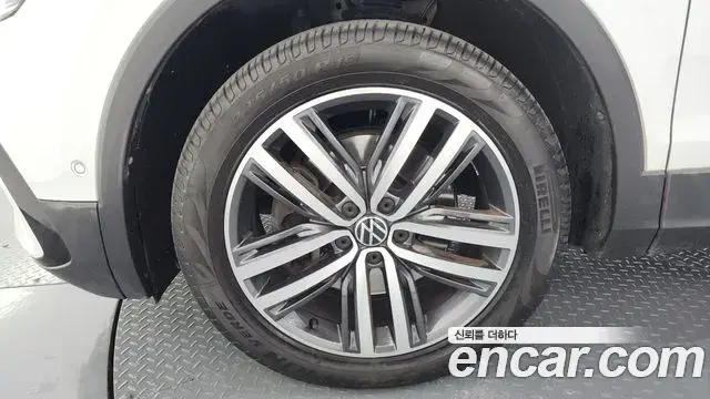 Volkswagen Tiguan Allspace 2022 — Şəkil 16/20