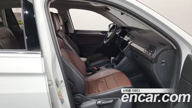 Volkswagen Tiguan Allspace 2022 — Şəkil 18/20