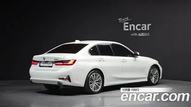 BMW 3 Series 2022 — Şəkil 1/20