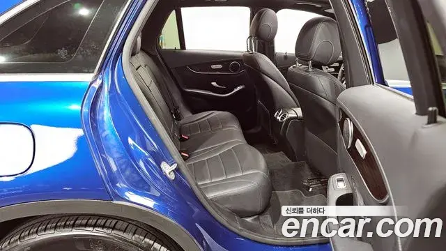 Mercedes-Benz GLC-Class 2020 — Şəkil 19/20