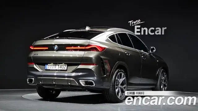 BMW X6 2022 — ფოტო 17/20
