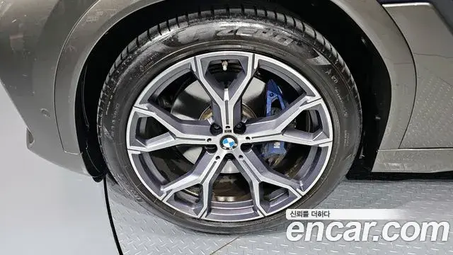 BMW X6 2022 — ფოტო 9/20