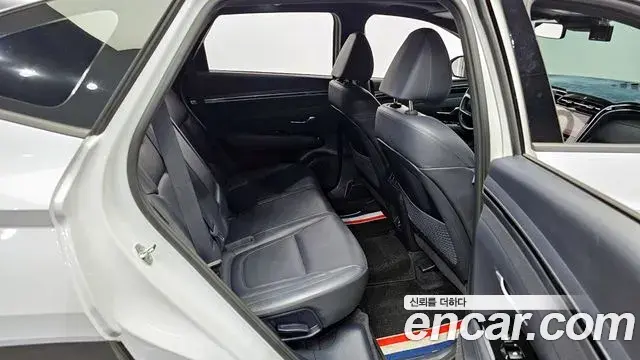Hyundai Tucson Hybrid 2020 — ფოტო 13/20