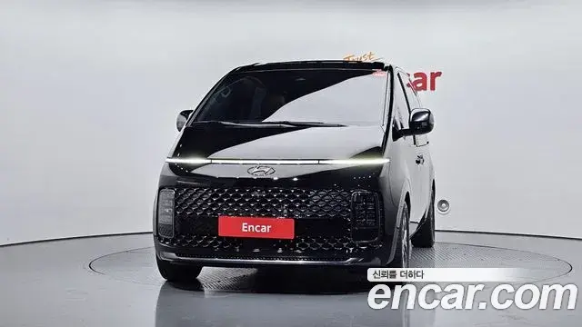 Hyundai Staria 2022 — Фото 3/20