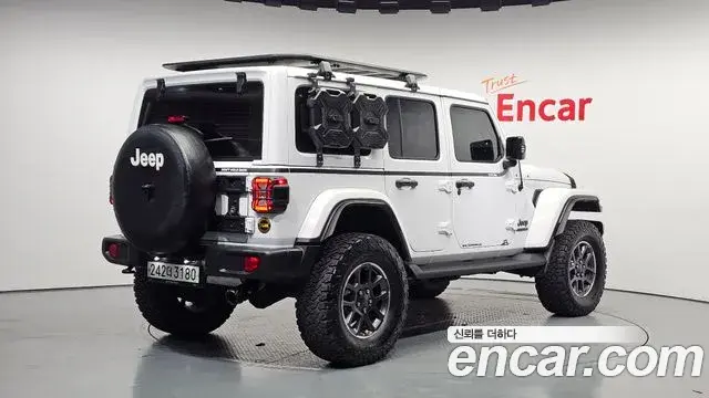 Jeep Wrangler 2021 — Şəkil 8/20