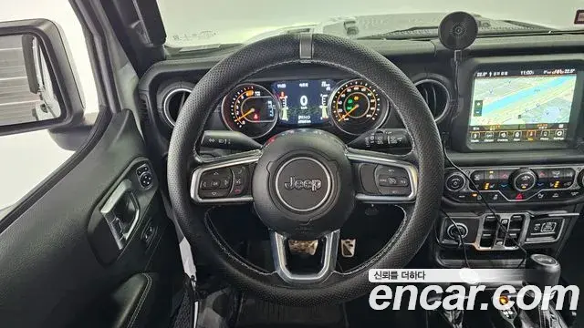 Jeep Wrangler 2021 — Şəkil 15/20