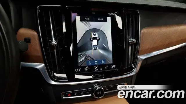 Volvo S90 2020 — Photo 3/20