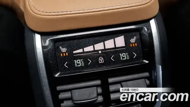 Volvo S90 2020 — Photo 6/20