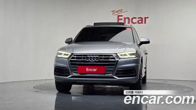 Audi Q5 2020 — Фото 3/20