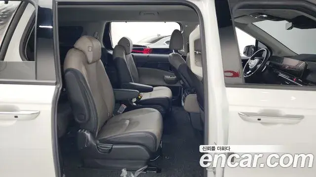 Kia Carnival 2024 — Şəkil 13/20