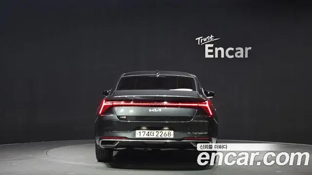 Kia K8 2022 — Photo 10/20