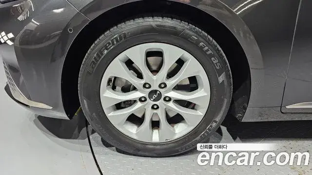 Kia K8 2022 — Photo 9/20