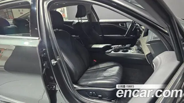 Kia K8 2022 — Photo 17/20