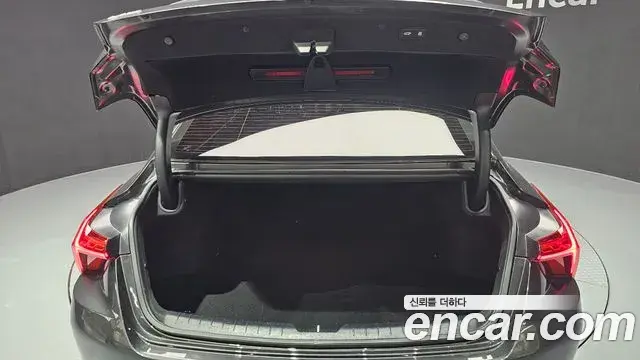 Kia K8 2022 — Photo 6/20