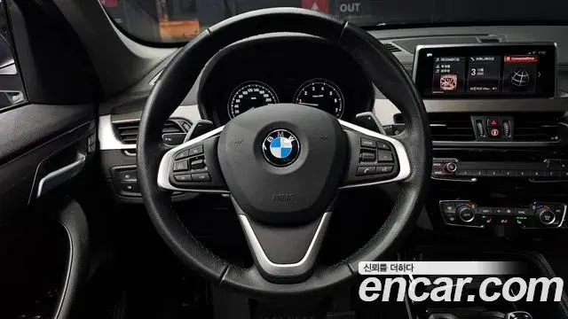 BMW X1 2021 — Şəkil 14/20