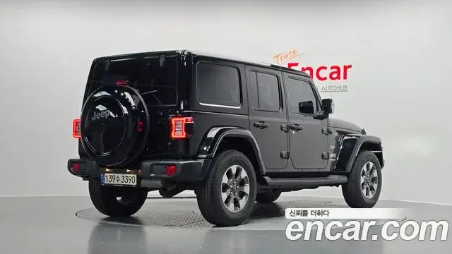 Jeep Wrangler 2021 — Фото 2/20