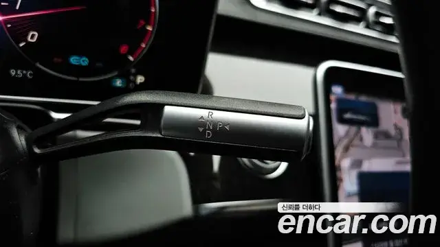 Mercedes-Benz S-Class 2021 — Photo 6/20