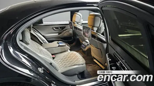Mercedes-Benz S-Class 2021 — Photo 15/20