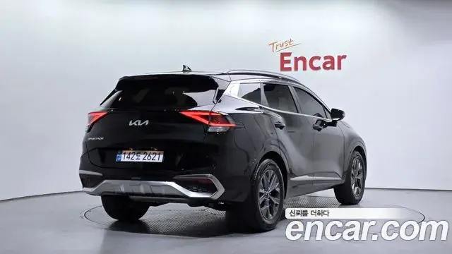 Kia Sportage 2021 — Photo 19/20