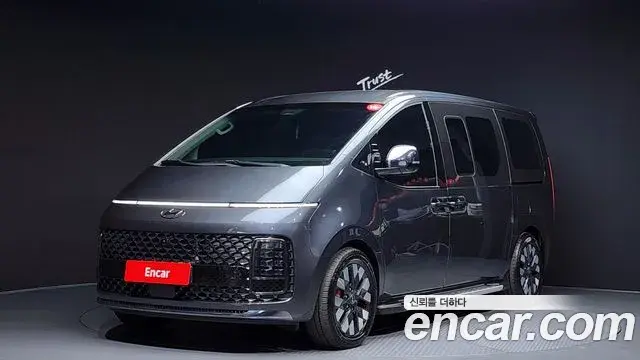 Hyundai Staria 2023 — ფოტო 16/20