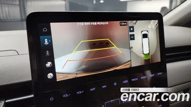 Hyundai Staria 2023 — ფოტო 2/20