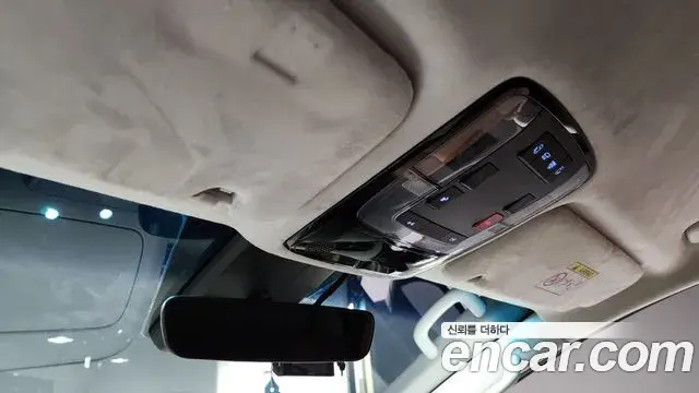 Hyundai Staria 2023 — ფოტო 4/20