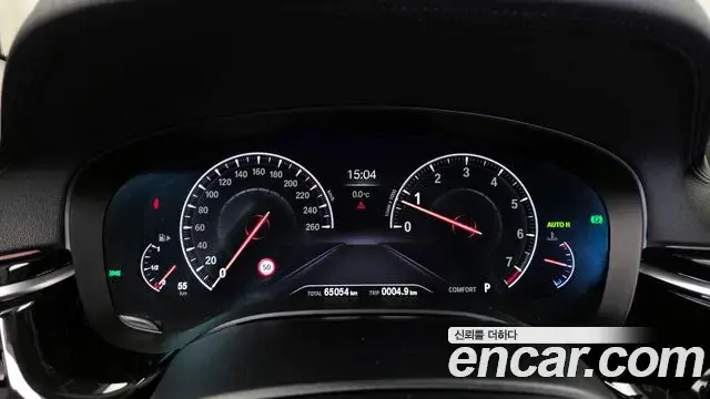 BMW 5 Series 2019 — Photo 14/20