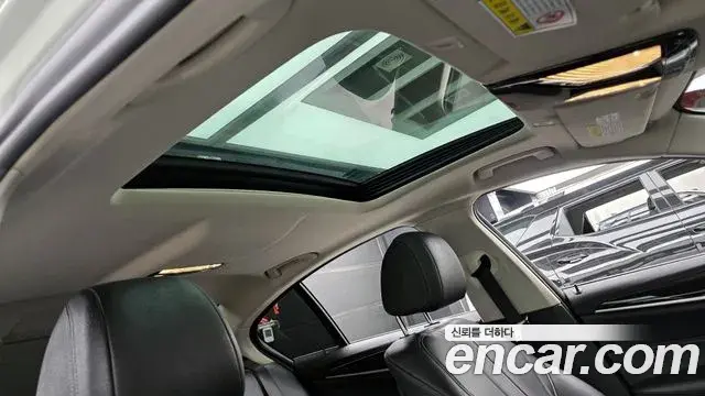 BMW 5 Series 2019 — Photo 20/20