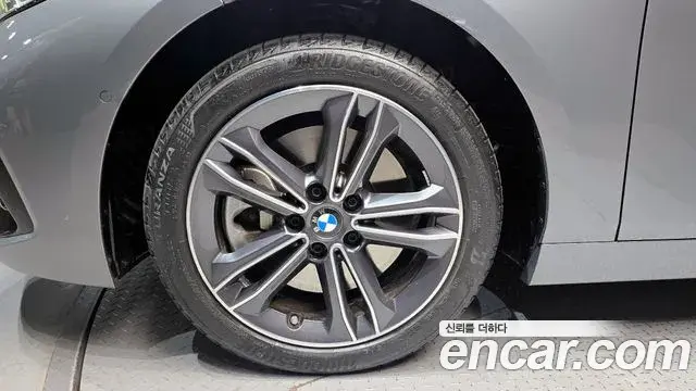 BMW 1 Series 2023 — ფოტო 3/20