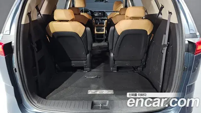 Kia Carnival 2020 — Şəkil 13/20