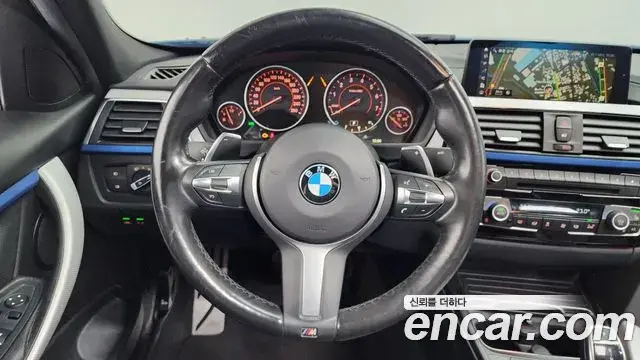 BMW 3 Series 2018 — Фото 13/20