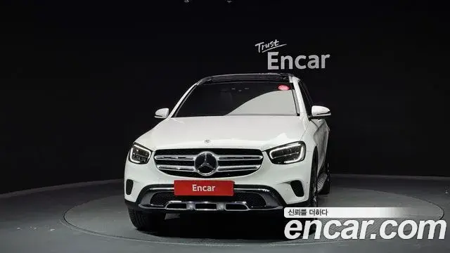 Mercedes-Benz GLC-Class 2021 — ფოტო 16/20
