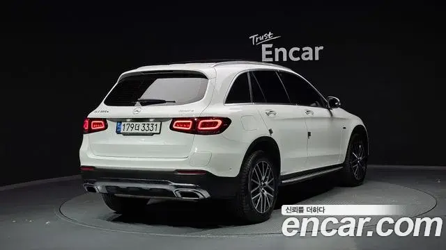 Mercedes-Benz GLC-Class 2021 — ფოტო 7/20