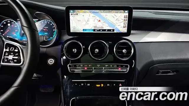 Mercedes-Benz GLC-Class 2021 — ფოტო 11/20