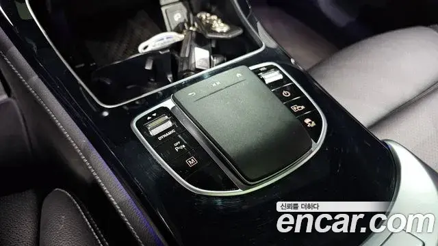Mercedes-Benz GLC-Class 2021 — ფოტო 2/20