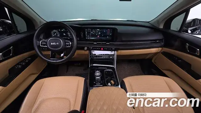 Kia Carnival 2022 — Photo 12/20