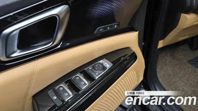 Kia Carnival 2022 — Photo 18/20