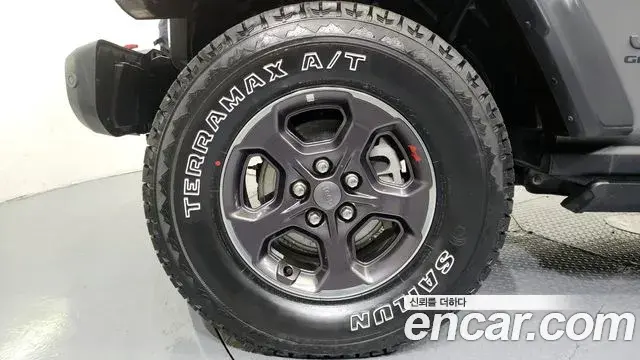 Jeep Gladiator 2021 — Photo 6/20