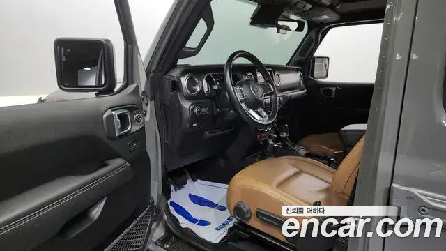 Jeep Gladiator 2021 — Photo 14/20