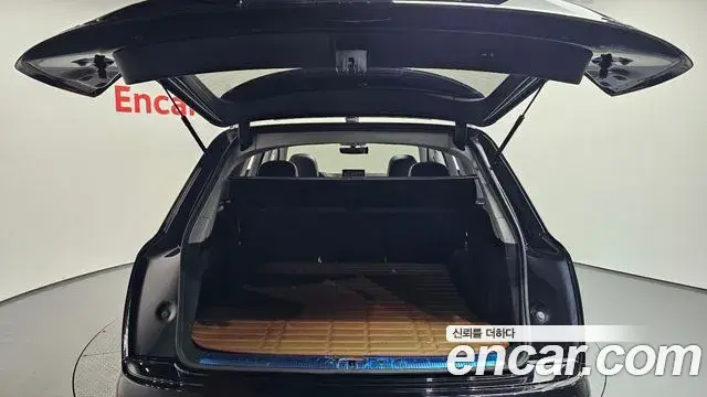 Audi Q7 2019 — Photo 16/20