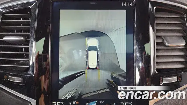 Volvo XC90 2018 — ფოტო 4/20