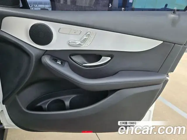 Mercedes-Benz GLC-Class 2018 — ფოტო 22/30