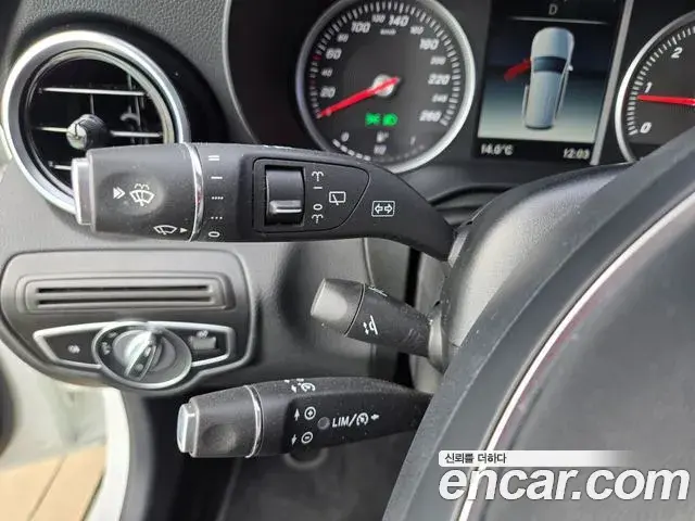 Mercedes-Benz GLC-Class 2018 — ფოტო 1/30