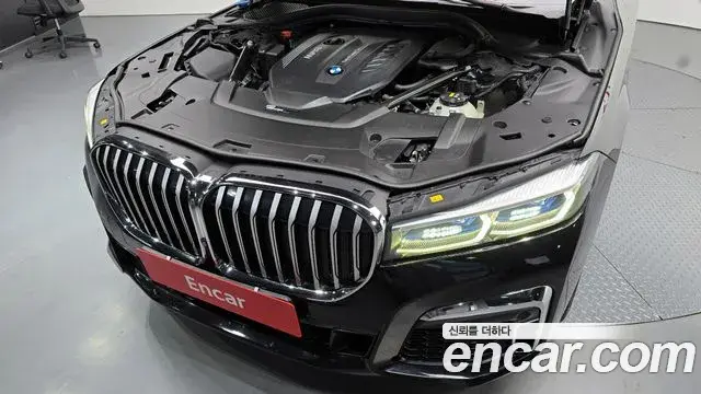 BMW 7 Series 2019 — ფოტო 9/20